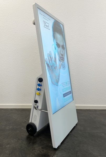 Mobiler Outdoor Monitor - mobile Anzeigetafel - mit Akkubetrieb