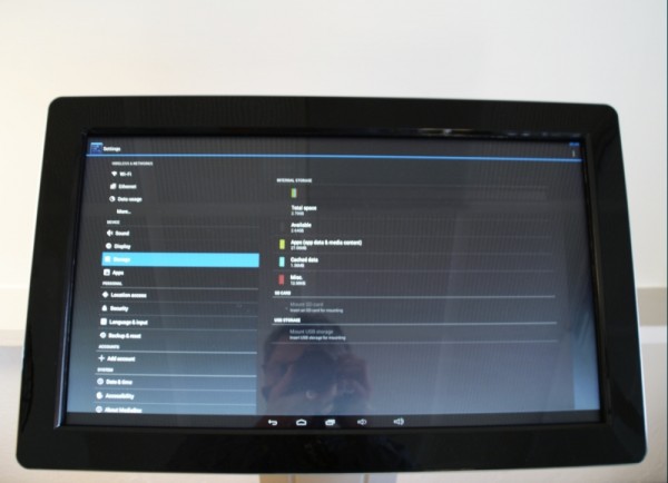 Touchsystem Android mit 21,5 Zoll Touchmonitor